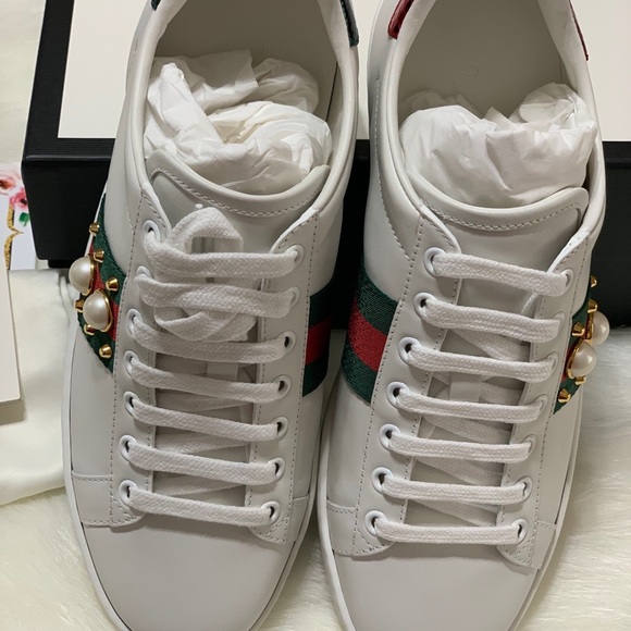 ❣️SOLD❣️Authentic Gucci Studded Sneakers - Picture 3 of 8